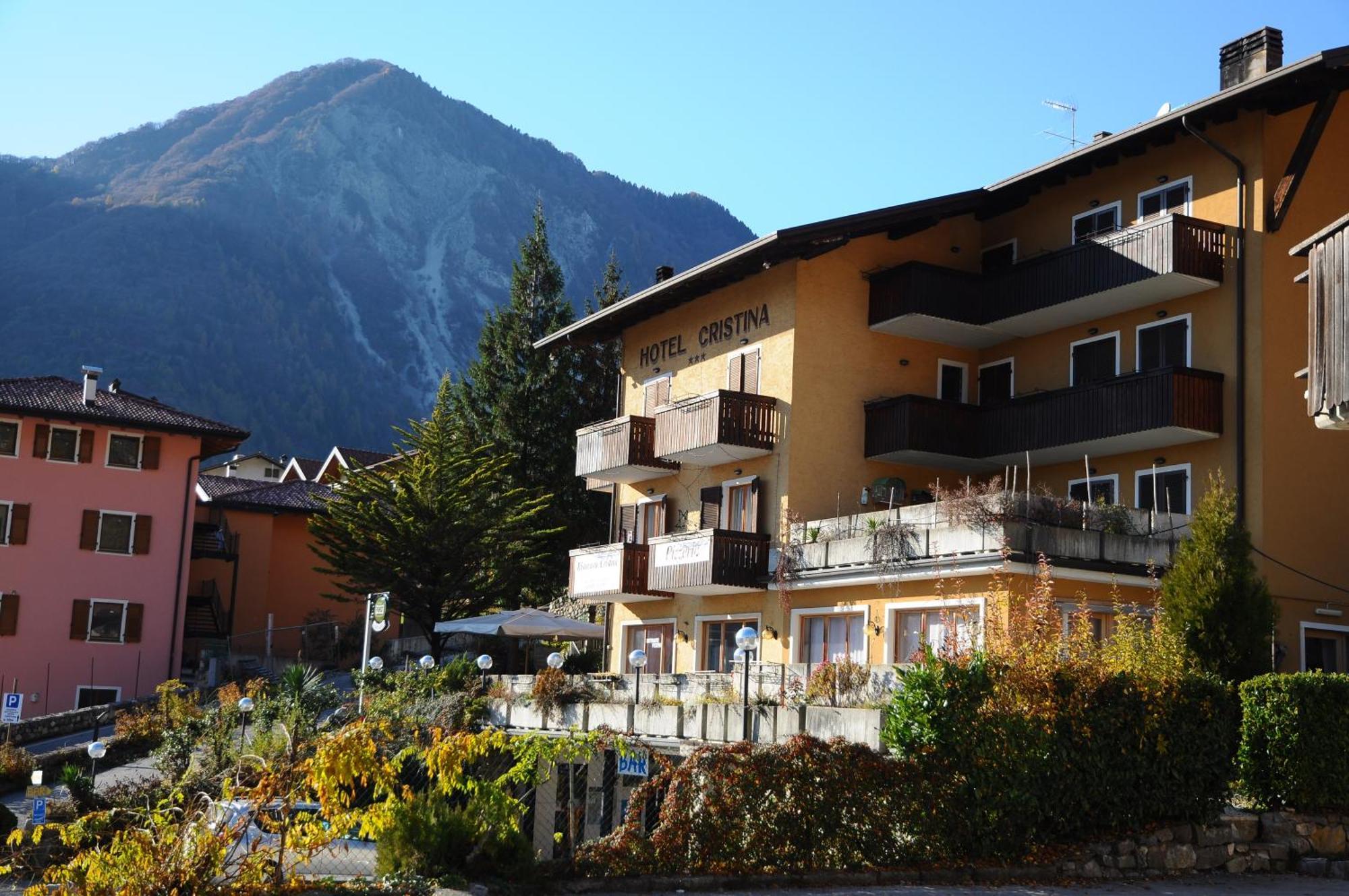 Hotel Cristina Tenno Dış mekan fotoğraf