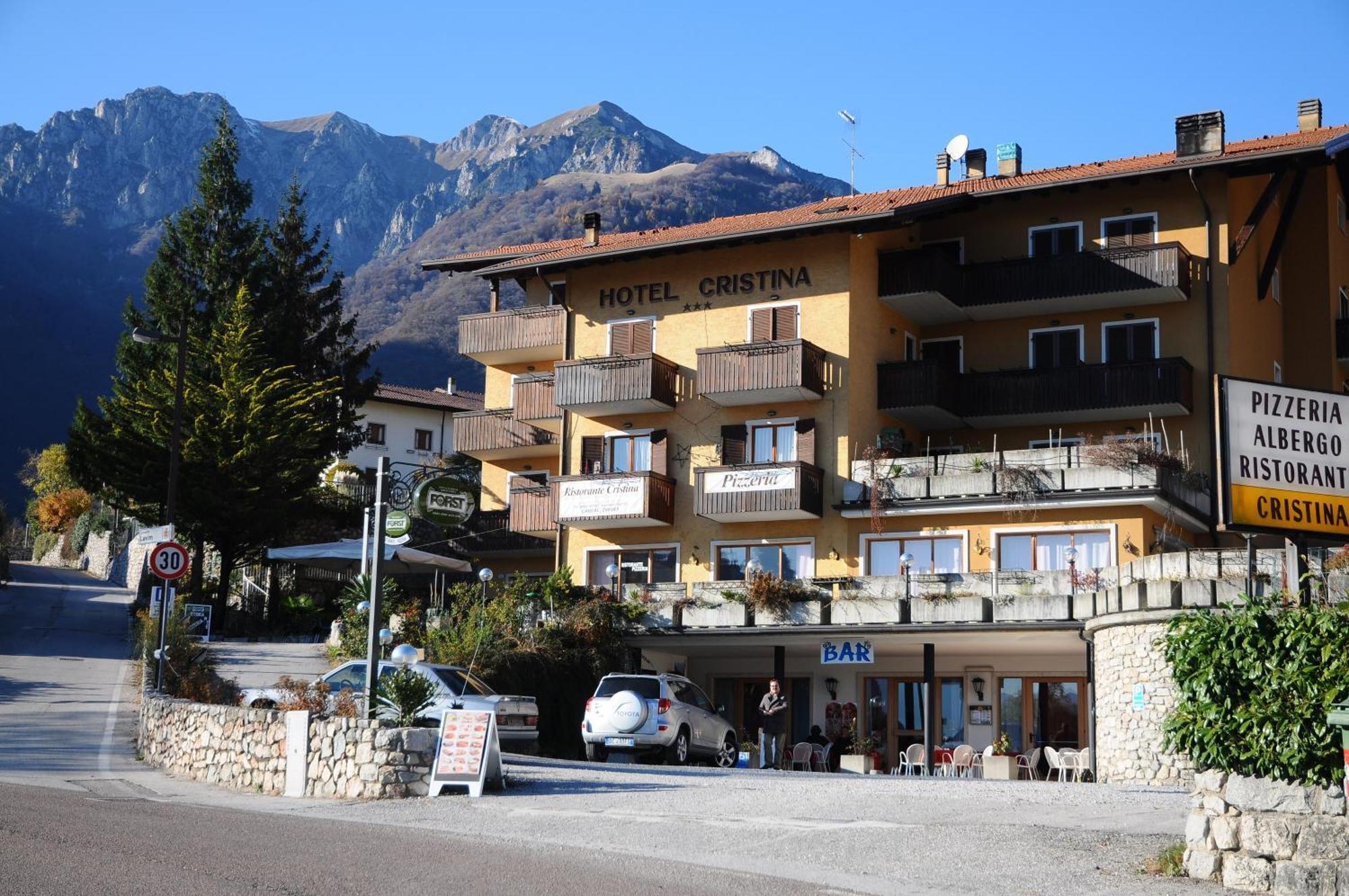 Hotel Cristina Tenno Dış mekan fotoğraf