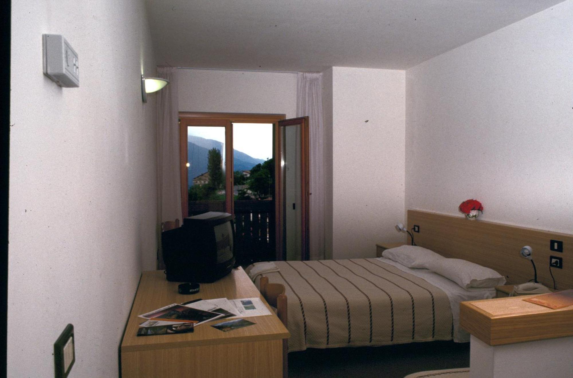 Hotel Cristina Tenno Dış mekan fotoğraf
