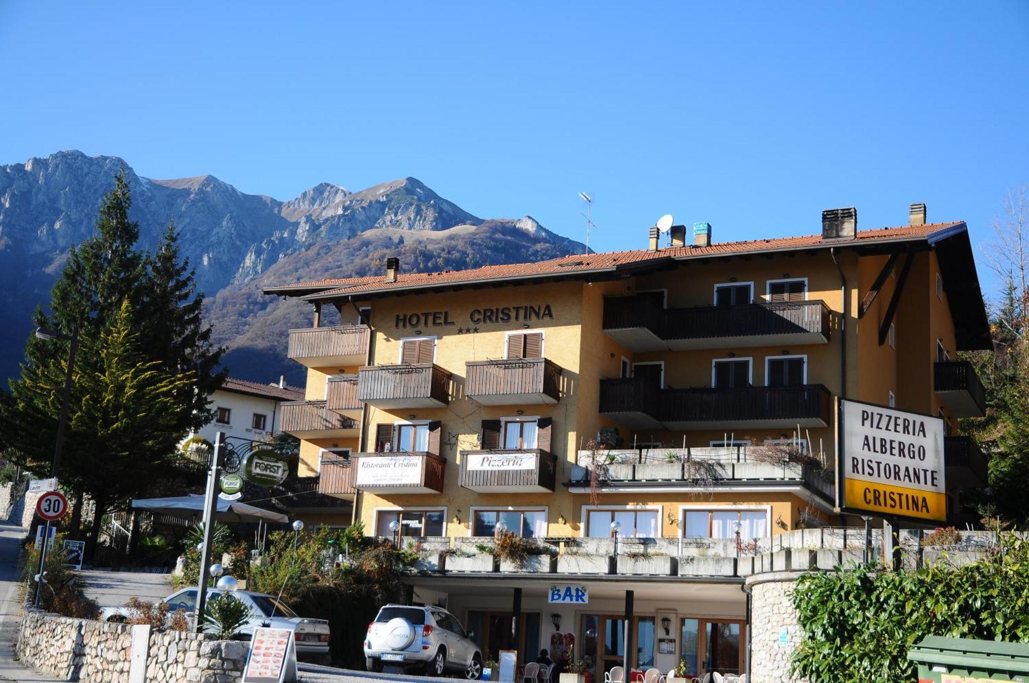 Hotel Cristina Tenno Dış mekan fotoğraf